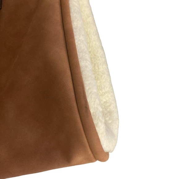 FFC New York Lacy Brown Tan Sheep Fur Sherpa Tote Bag Pre-Loved Gently Used - Picture 7 of 12